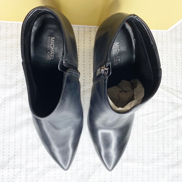 {Michael Kors} Paloma leather bootie - Picture 7 of 8